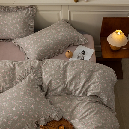 91家纺网 家纺一手货源 找家纺 （总）绫韵家纺 2025春夏新款法式碎花系母婴级全棉A类双层纱花边款纯棉四件套