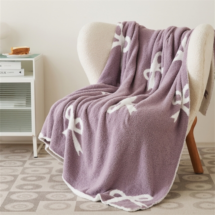 91家纺网 家纺一手货源 找家纺 （总）暖绵绵家纺 2025新款半边绒系列盖毯披肩毯毯子-代芙（最低零售价:161元）