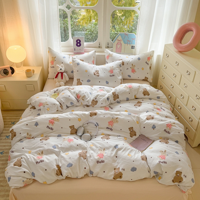 91家纺网 家纺一手货源 找家纺 温眠 2025新款亲肤柔软卡通印花水洗棉四件套 巴萨熊