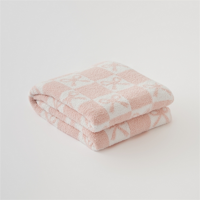 91家纺网 家纺一手货源 找家纺 暖绵绵家纺 2025新款半边绒系列盖毯披肩毯毯子-卓斯（ 最低零售价：161元） 卓斯-粉色