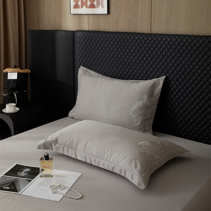 91家纺网 家纺一手货源 找家纺 （总）雲归梦 2025新款全棉加厚磨毛绣花宽边工艺四件套-璀璨人生