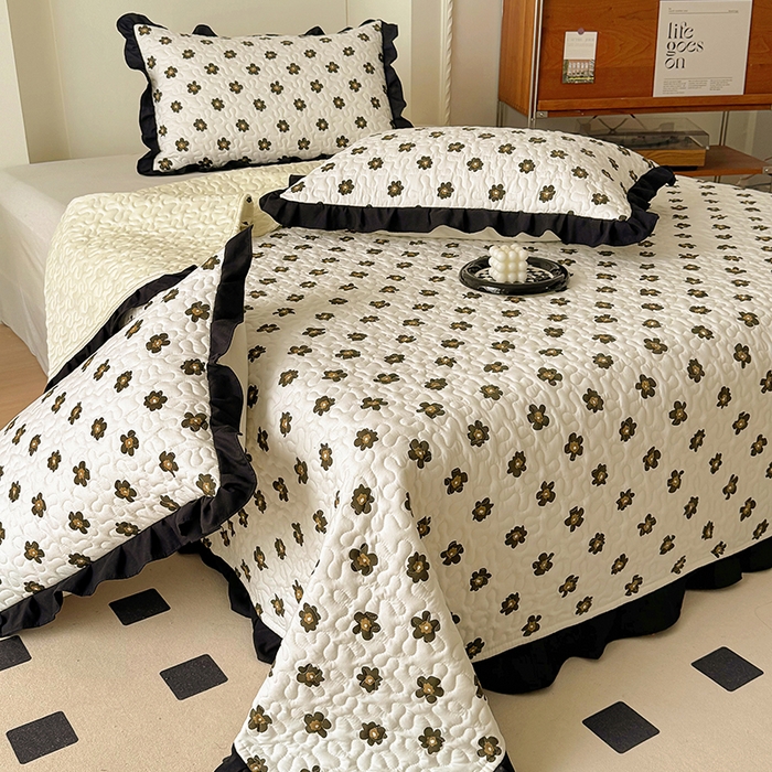 91家纺网 家纺一手货源 找家纺 美梦家纺 2025新款法式赫本风水洗棉床盖四件套系列 赫本风·栗南薇