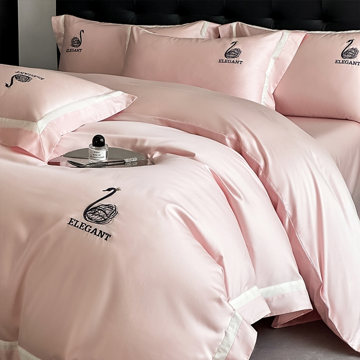 91家纺网 家纺一手货源 找家纺 618家纺 2025新款A类60S100支全棉纯棉四件套-天鹅之舞 天鹅之舞-淡粉