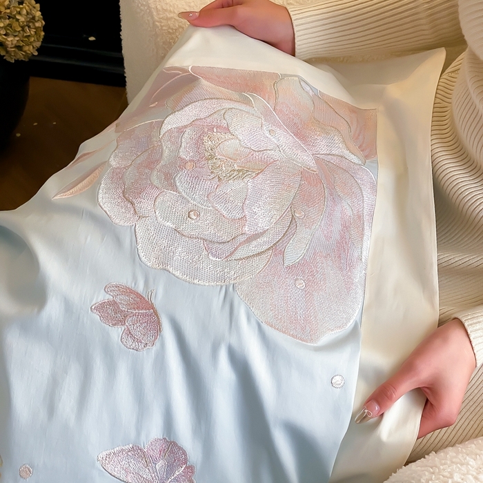 91家纺网 家纺一手货源 找家纺 2025新款100支全棉四件套-绮梦风格二 蓝色