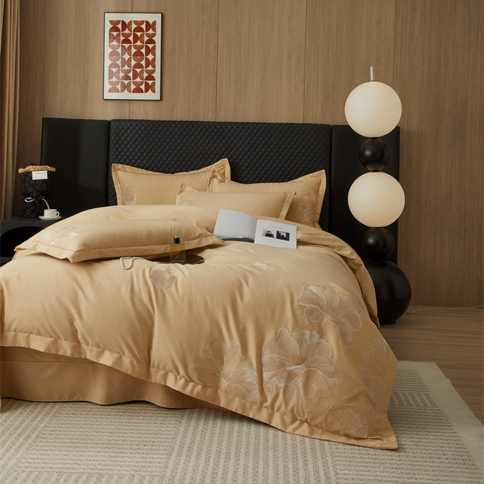 91家纺网 家纺一手货源 找家纺 雲归梦 2025新款全棉加厚磨毛绣花宽边工艺四件套-璀璨人生 璀璨人生-浅棕