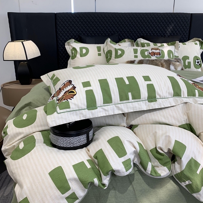 91家纺网 家纺一手货源 找家纺 莱豫家纺 2025新款全棉生态磨毛加厚全棉四件套 字母狗狗