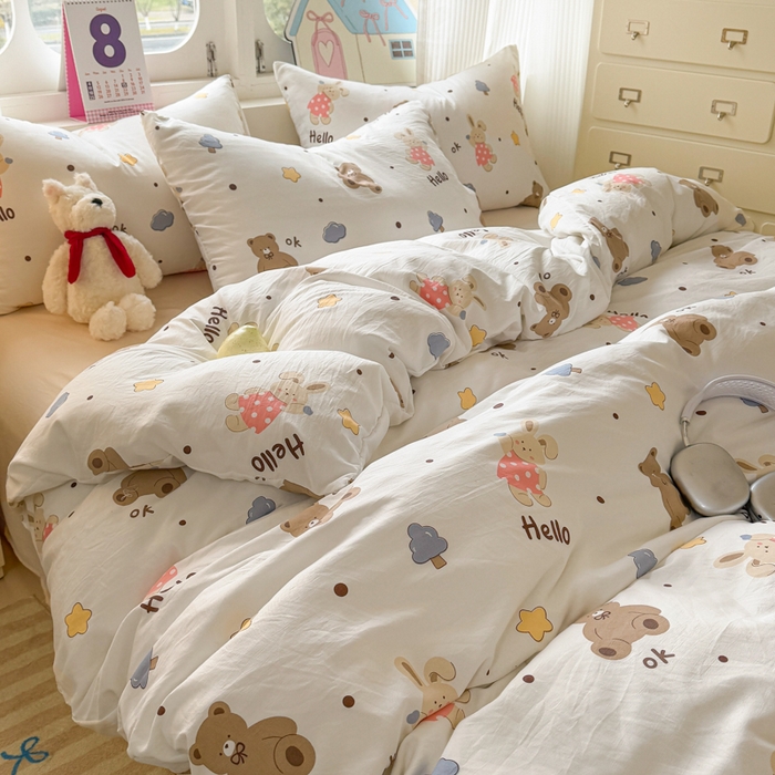 91家纺网 家纺一手货源 找家纺 温眠 2025新款亲肤柔软卡通印花水洗棉四件套 巴萨熊