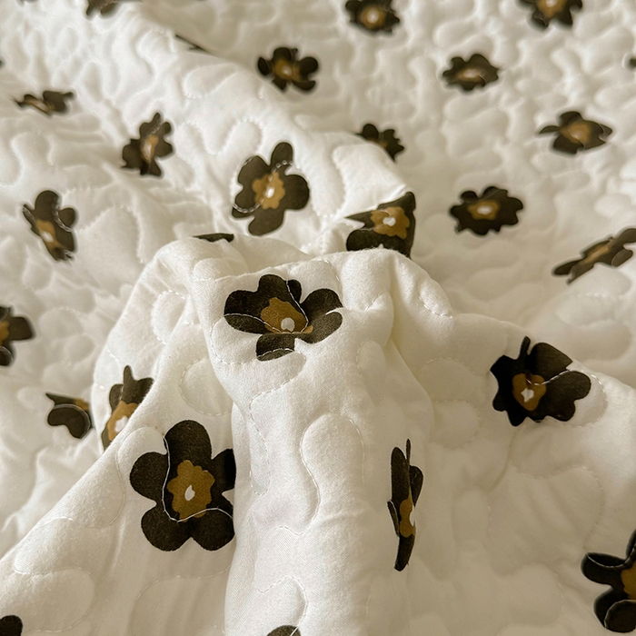 91家纺网 家纺一手货源 找家纺 美梦家纺 2025新款法式赫本风水洗棉床盖四件套系列 赫本风·栗南薇