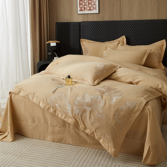 91家纺网 家纺一手货源 找家纺 雲归梦 2025新款全棉加厚磨毛绣花宽边工艺四件套-璀璨人生 璀璨人生-浅棕