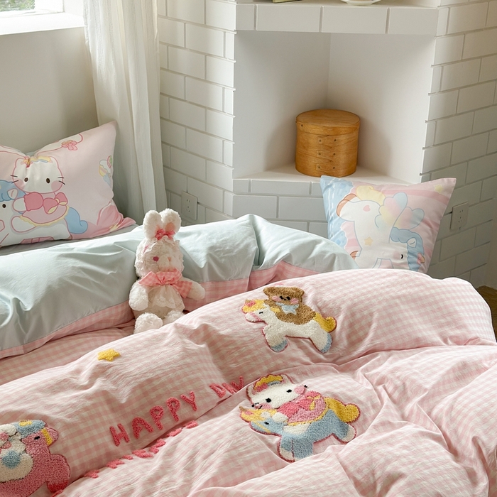 91家纺网 家纺一手货源 找家纺 柚子YOUTH 2025新款水洗棉条格毛巾绣四件套 木马kitty