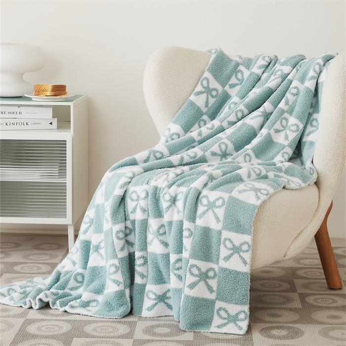 91家纺网 家纺一手货源 找家纺 暖绵绵家纺 2025新款半边绒系列盖毯披肩毯毯子-卓斯（ 最低零售价：161元） 卓斯-雅兰