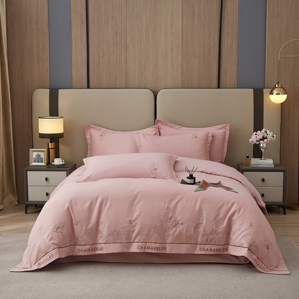 雲归梦 2025新款全棉加厚磨毛绣花宽边工艺四件套-南法凤情 南法凤情-浅粉