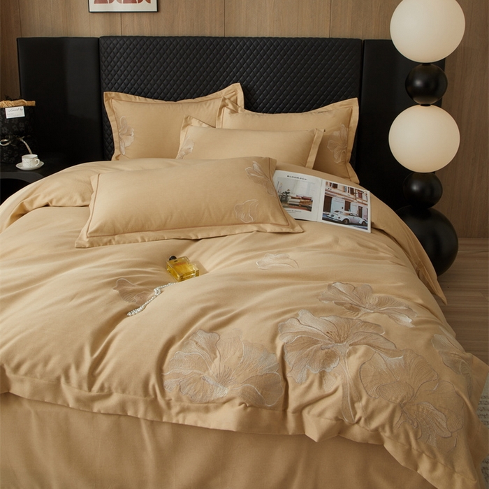 91家纺网 家纺一手货源 找家纺 雲归梦 2025新款全棉加厚磨毛绣花宽边工艺四件套-璀璨人生 璀璨人生-浅棕