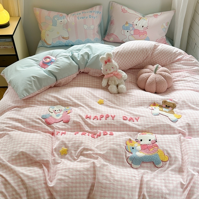 91家纺网 家纺一手货源 找家纺 柚子YOUTH 2025新款水洗棉条格毛巾绣四件套 木马kitty