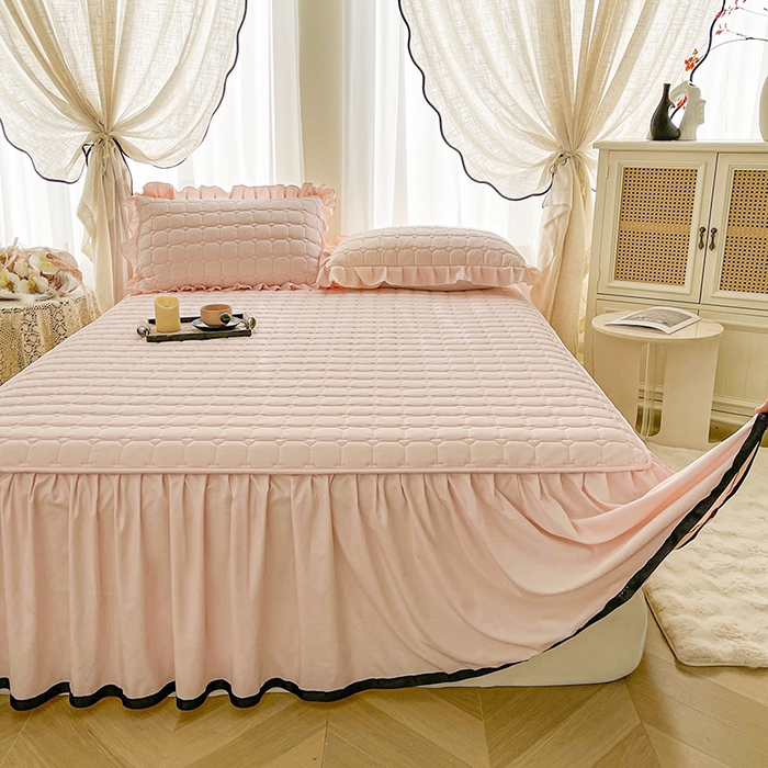 91家纺网 家纺一手货源 找家纺 笠裙家纺 2025新款防水款A类原棉水洗棉夹大豆棉加厚床裙-爱格系列 爱格-玫瑰粉