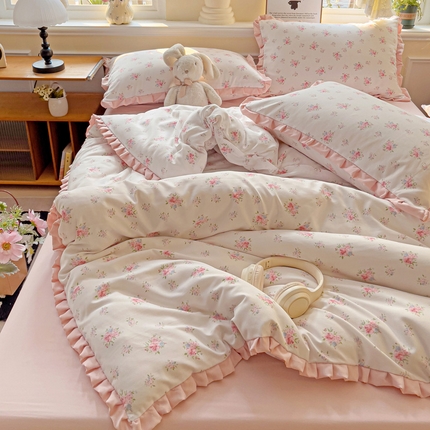 91家纺网 家纺一手货源 找家纺 （总）尤米 2025新款高克重针织双层纱花边款四件套