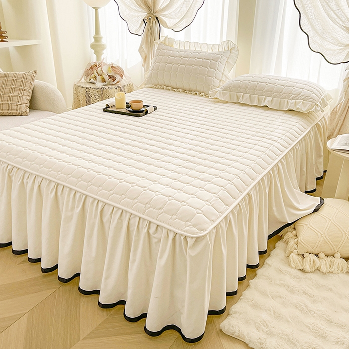 91家纺网 家纺一手货源 找家纺 笠裙家纺 2025新款防水款A类原棉水洗棉夹大豆棉加厚床裙-爱格系列 爱格-米白