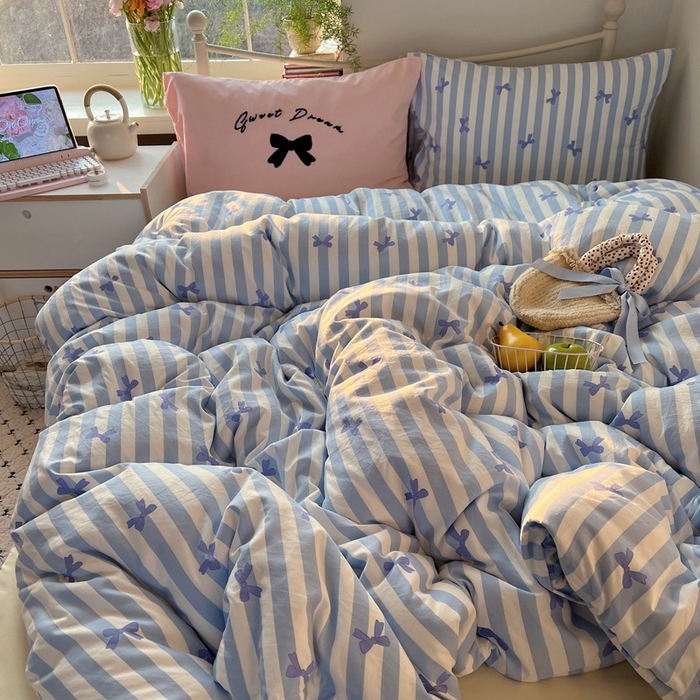 91家纺网 家纺一手货源 找家纺 桃心家居 2025新款A类亲肤舒适软糯云柔水洗棉毛巾绣奶油可爱蝴蝶结水洗棉系列四件套 云柔水洗棉-奶油蝴蝶结蓝蓝