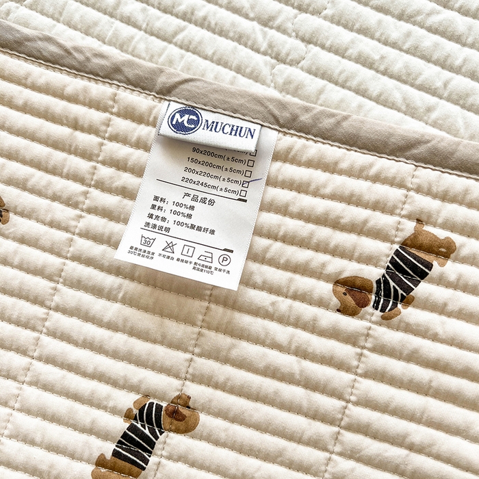 91家纺网 家纺一手货源 找家纺 沐纯家居  2025新款40支双面纯棉印花床盖三件套 条纹狗