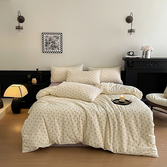 91家纺网 家纺一手货源 找家纺 仟网汇 2025新款小清新有氧针织棉双层纱系列四件套 线条樱桃