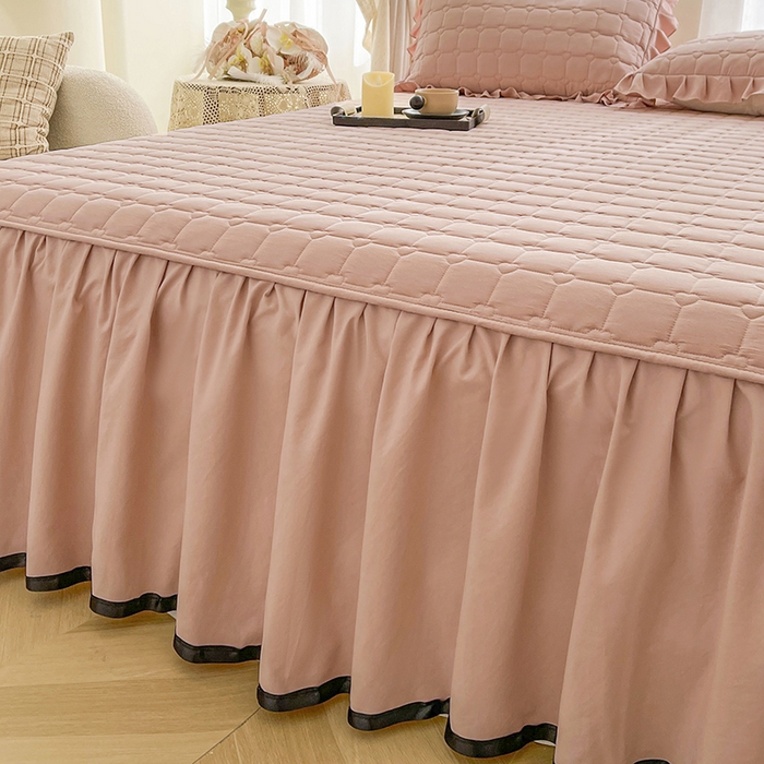 91家纺网 家纺一手货源 找家纺 笠裙家纺 2025新款防水款A类原棉水洗棉夹大豆棉加厚床裙-爱格系列 爱格-豆沙