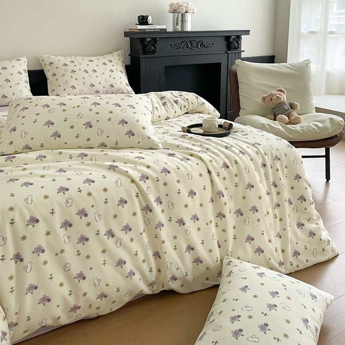 91家纺网 家纺一手货源 找家纺 仟网汇 2025新款小清新有氧针织棉双层纱系列四件套 鲜花小兔