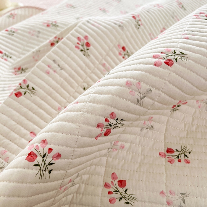 91家纺网 家纺一手货源 找家纺 沐纯家居  2025新款40支双面纯棉印花床盖三件套 粉色恋人