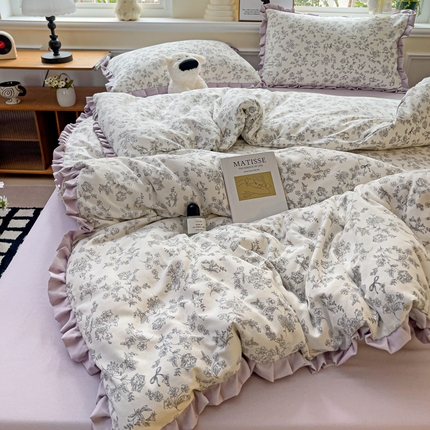 91家纺网 家纺一手货源 找家纺 （总）尤米 2025新款高克重针织双层纱花边款四件套