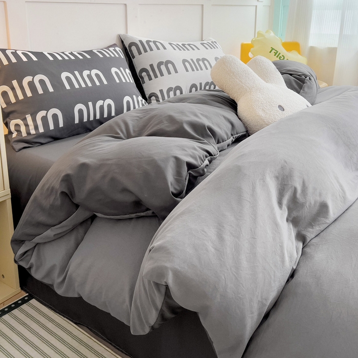 91家纺网 家纺一手货源 找家纺 海岛哥哥 2025新款设计师款双拼纯色+大版枕套系列四件套 双拼-气质灰miu