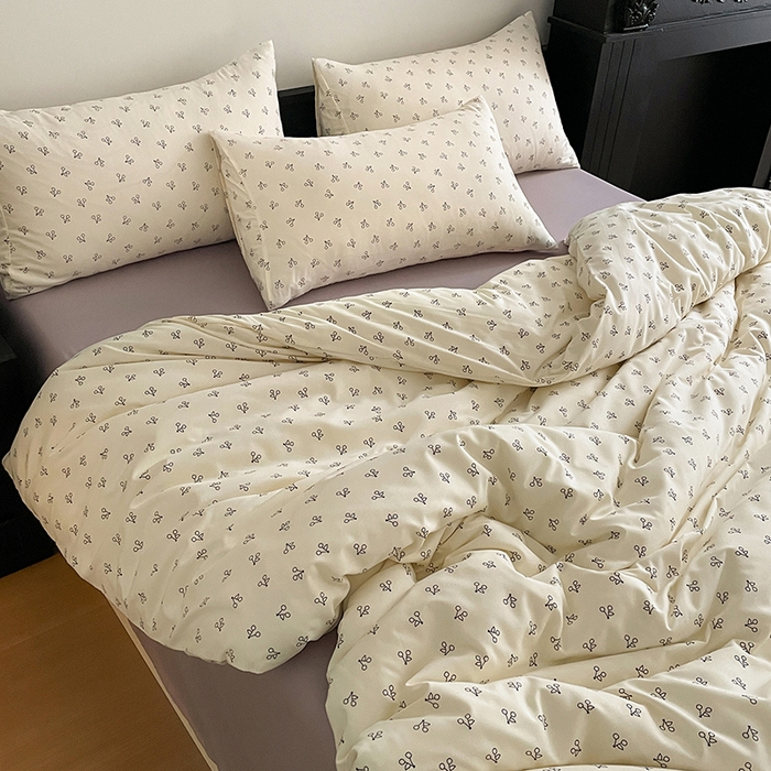 91家纺网 家纺一手货源 找家纺 仟网汇 2025新款小清新有氧针织棉双层纱系列四件套 线条樱桃