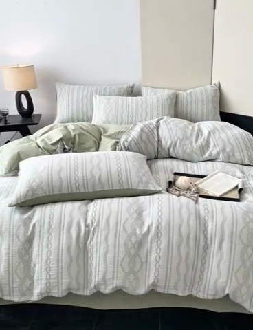 91家纺网 家纺一手货源 找家纺 ab家纺 2025新款全棉三层纱小提花四件套 暖阳-浅绿