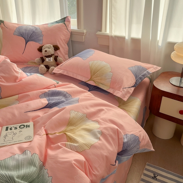 91家纺网 家纺一手货源 找家纺 菲梵家纺 2025新款小清新喷气印花全棉单品被套 今秋杉叶