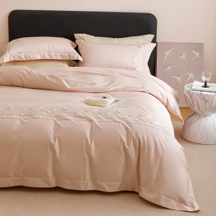 91家纺网 家纺一手货源 找家纺 艾莱家纺 2025新款A类100支长绒棉纯棉四件套-郁金香 郁金香-珍珠粉