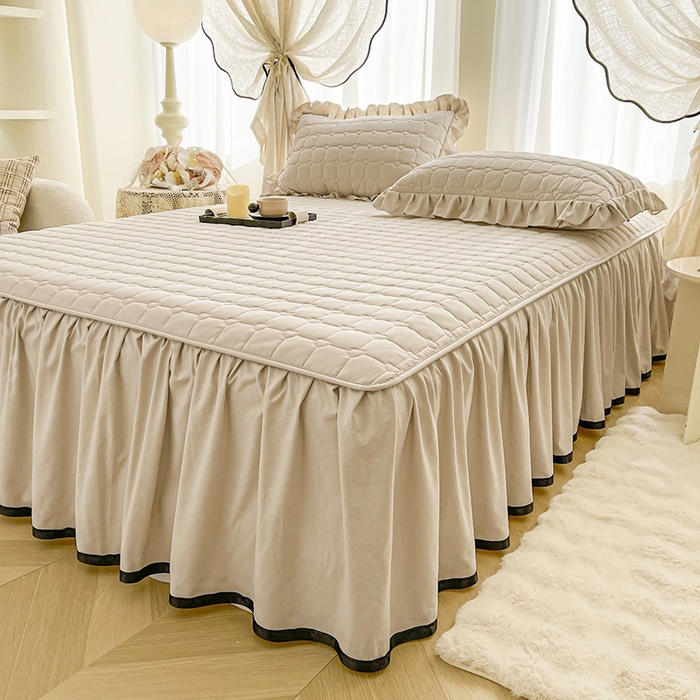 91家纺网 家纺一手货源 找家纺 笠裙家纺 2025新款防水款A类原棉水洗棉夹大豆棉加厚床裙-爱格系列 爱格-浅咖