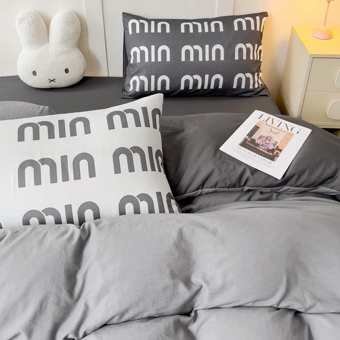 91家纺网 家纺一手货源 找家纺 海岛哥哥 2025新款设计师款双拼纯色+大版枕套系列四件套 双拼-气质灰miu
