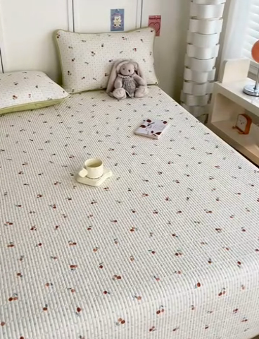 91家纺网 家纺一手货源 找家纺 沐纯家居  2025新款40支双面纯棉印花床盖三件套 樱桃芝士