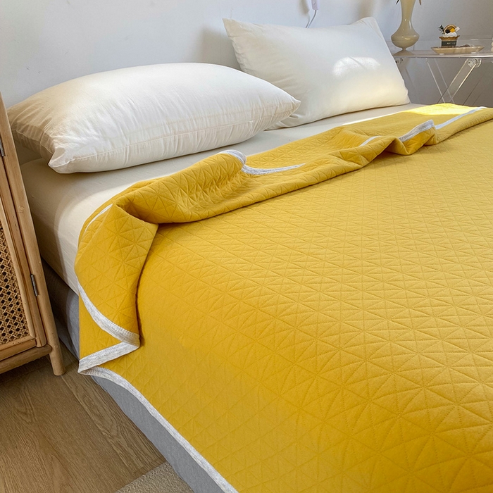 91家纺网 家纺一手货源 找家纺 尺素 2025新款针织棉夏被系列-莫兰迪 莫兰迪-姜黄