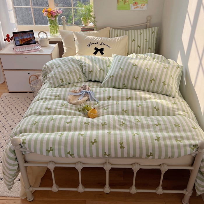 91家纺网 家纺一手货源 找家纺 桃心家居 2025新款A类亲肤舒适软糯云柔水洗棉毛巾绣奶油可爱蝴蝶结水洗棉系列四件套 云柔水洗棉-奶油蝴蝶结绿绿