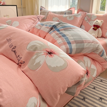 91家纺网 家纺一手货源 找家纺 （总）菲梵家纺 2025新款小清新喷气印花全棉单品被套