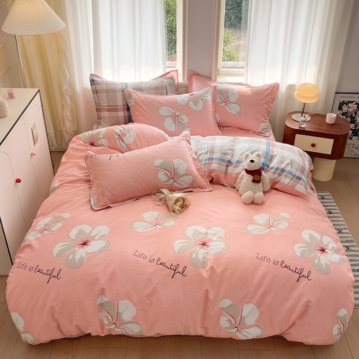 91家纺网 家纺一手货源 找家纺 菲梵家纺 2025新款小清新喷气印花全棉单品被套 幸福朵朵