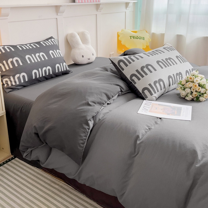 91家纺网 家纺一手货源 找家纺 海岛哥哥 2025新款设计师款双拼纯色+大版枕套系列四件套 双拼-气质灰miu