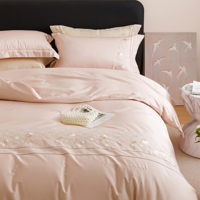 91家纺网 家纺一手货源 找家纺 艾莱家纺 2025新款A类100支长绒棉纯棉四件套-郁金香 郁金香-珍珠粉