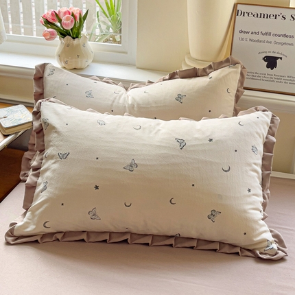 91家纺网 家纺一手货源 找家纺 （总）尤米 2025新款高克重针织双层纱花边款枕套