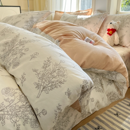 91家纺网 家纺一手货源 找家纺 菲梵家纺 2025新款小清新喷气印花全棉单品被套 苏夏觅影