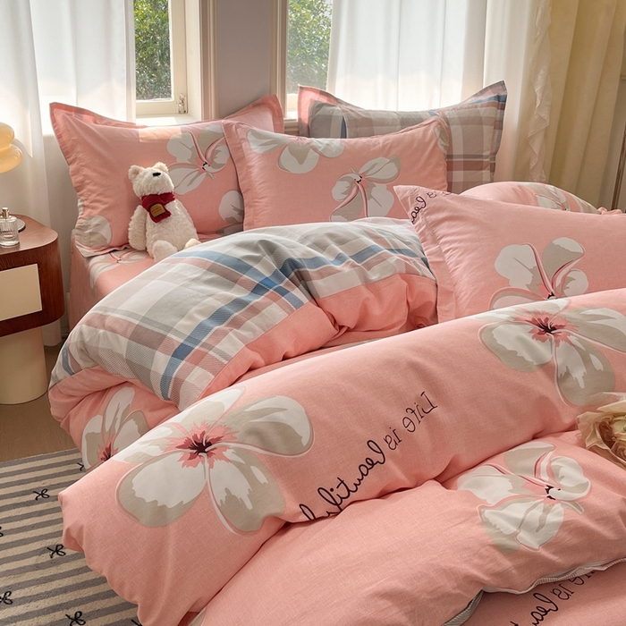 91家纺网 家纺一手货源 找家纺 菲梵家纺 2025新款小清新喷气印花全棉单品被套 幸福朵朵