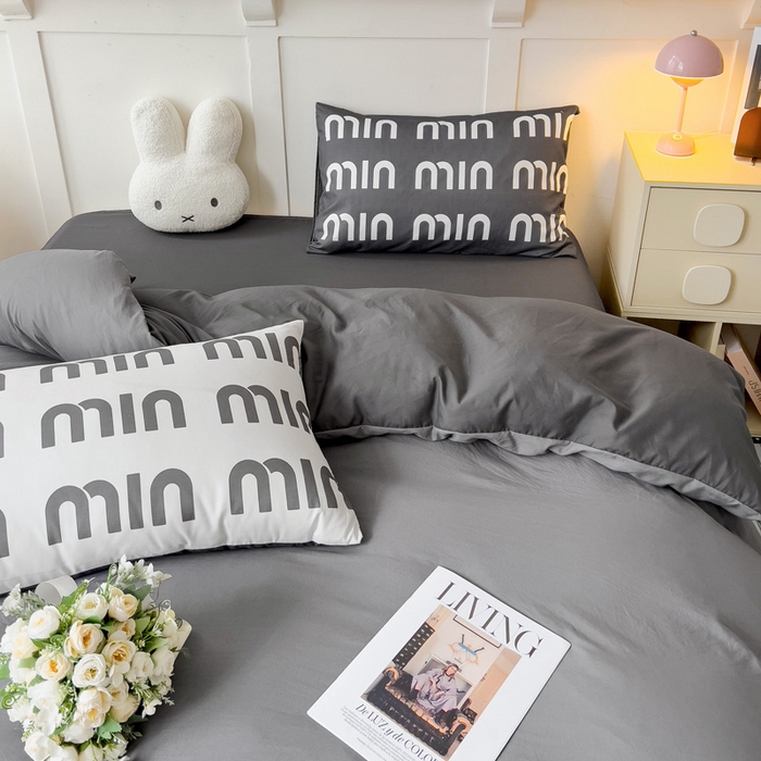 91家纺网 家纺一手货源 找家纺 海岛哥哥 2025新款设计师款双拼纯色+大版枕套系列四件套 双拼-气质灰miu