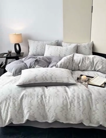 91家纺网 家纺一手货源 找家纺 ab家纺 2025新款全棉三层纱小提花四件套 素影-灰