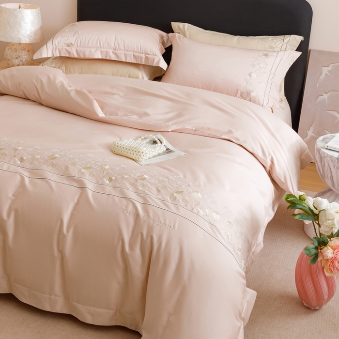 91家纺网 家纺一手货源 找家纺 艾莱家纺 2025新款A类100支长绒棉纯棉四件套-郁金香 郁金香-珍珠粉