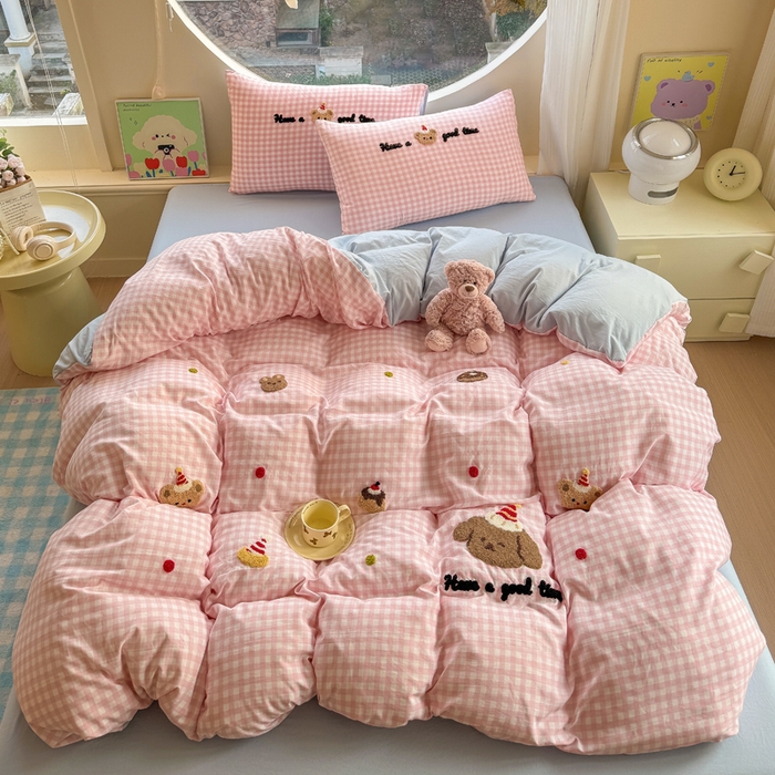 91家纺网 家纺一手货源 找家纺 优佳优品 2024新款水洗棉毛巾绣四件套（可提供买家秀） 幸运小熊