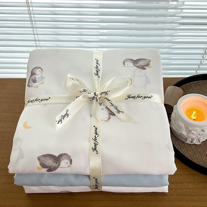 91家纺网 家纺一手货源 找家纺 暖芯优选 2025新款针织棉双层纱四件套小碎花被套床单床笠款学生三件套新款直播热款-叠拍图-系列一 企鹅